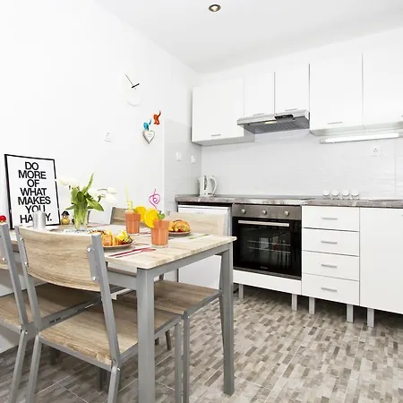 Shiny Apartamento