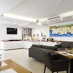 Shiny Apartment *